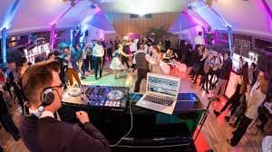 Tauche ein in die Welt von DJ-Salzburg: Sounds of the City