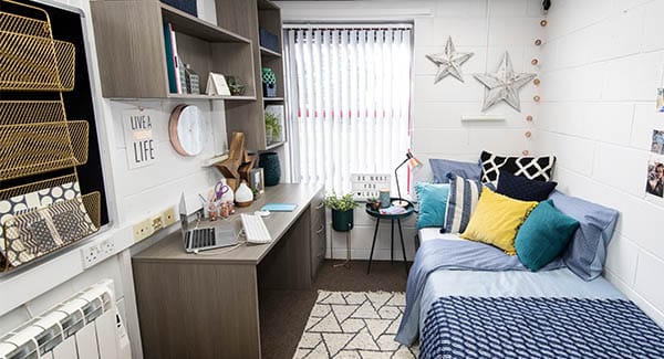 Student Accommodation in Berlin with KUMMUNI: Support in English and German, No Discrimination