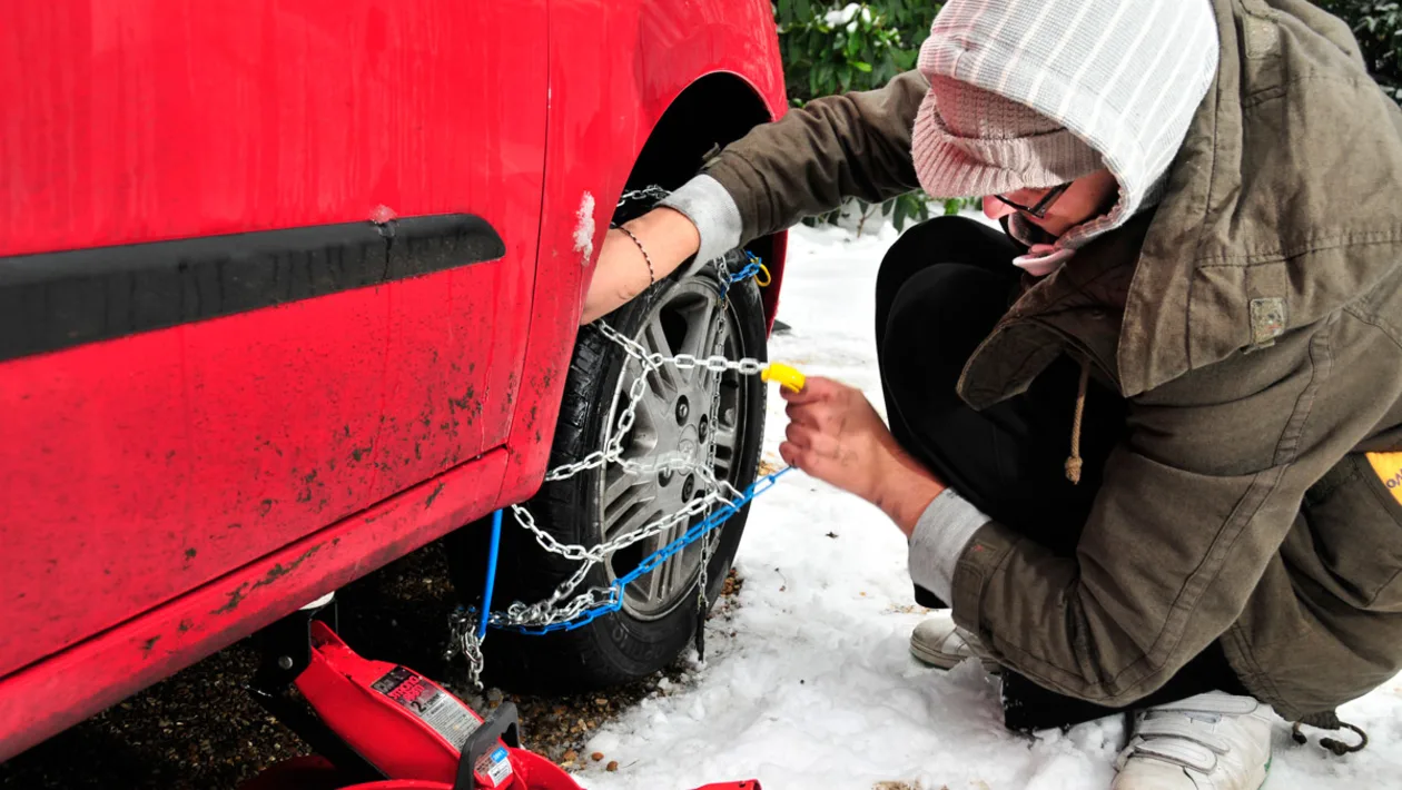 Schneeketten kaufen und Straßenbedingungen: Wann sind sie notwendig?