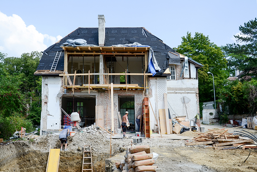 Altbau sanieren mit Leidenschaft: So meistern Sie die Herausforderungen bei der Renovierung alter Gebäude und sparen Zeit und Geld