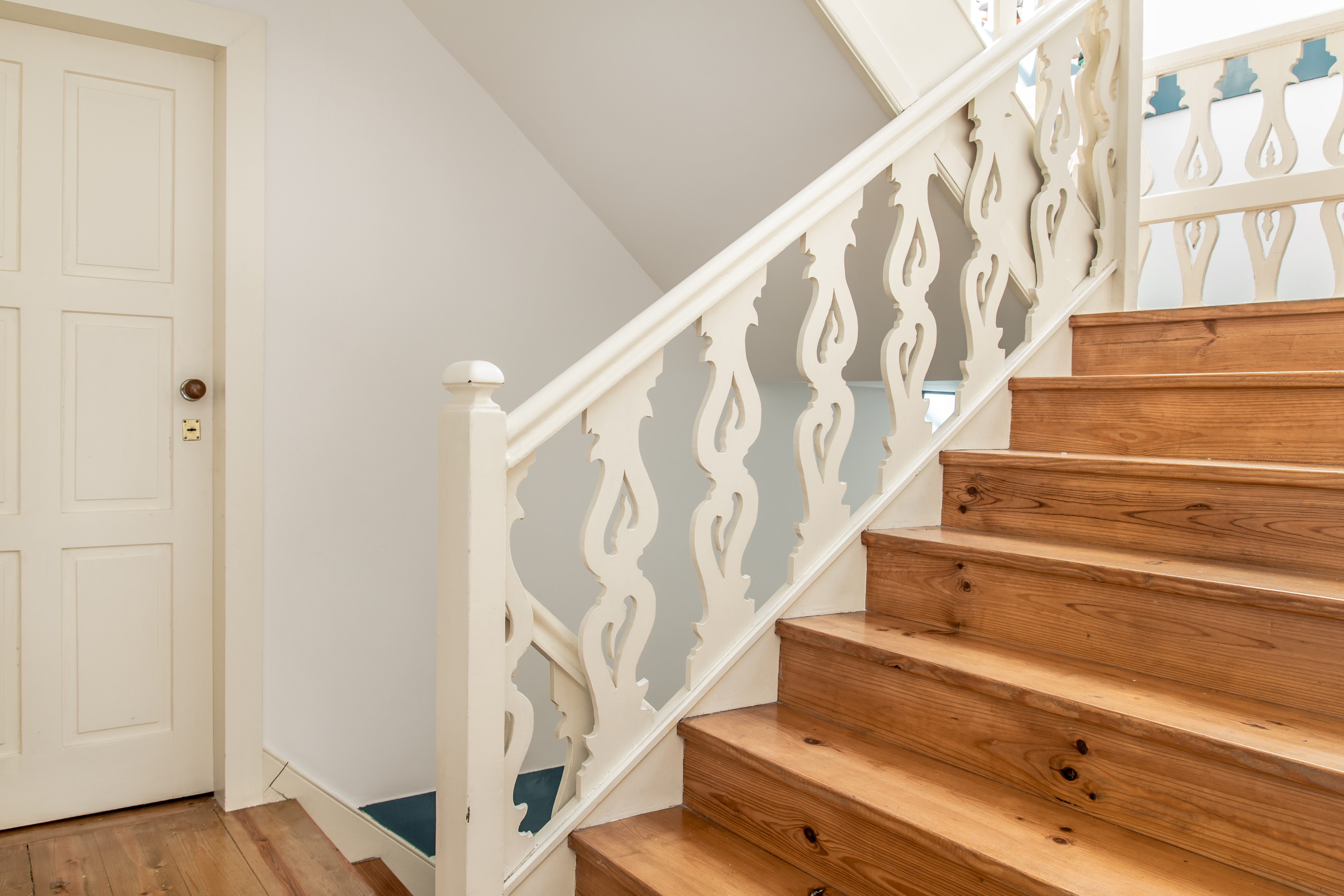 Treppen aus Polen: Wie Sie die perfekte Kombination aus Stil und Funktionalität für Ihr Zuhause finden